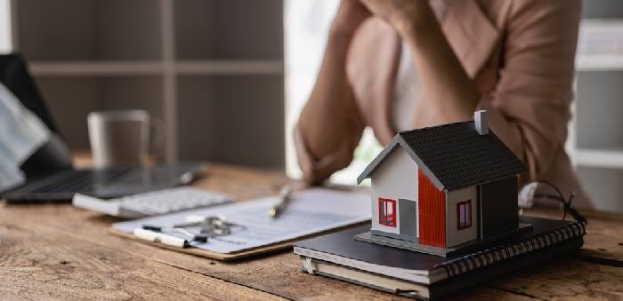 Financial Foundations For Real Estate: Budgeting, Credit Scores And Closing Costs
